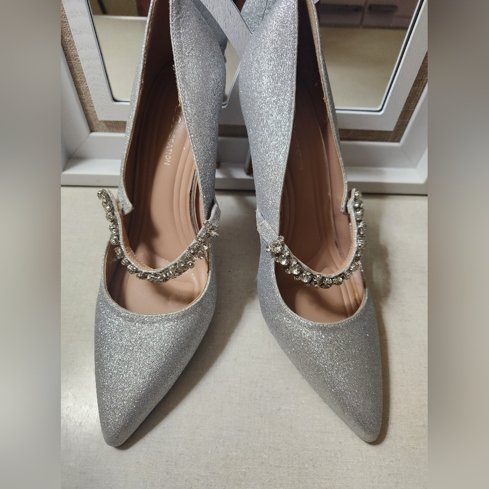 BCBGeneration Silver Glitter 3.5" Heels with Rhinestone Strap, Size 9.5, NWOT